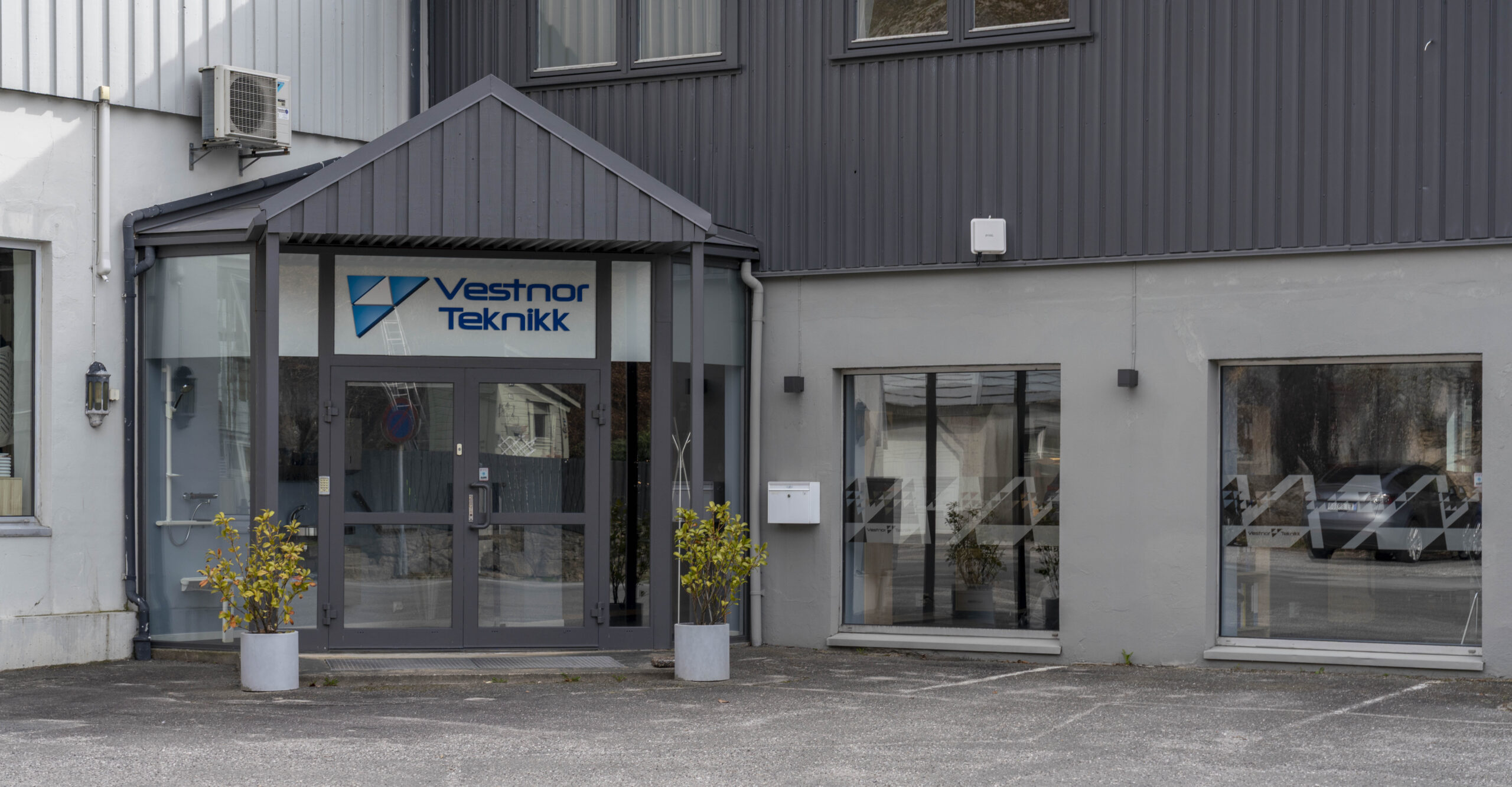 2026.04.08 Vestnor Teknik inn Banner gallery-coffee-image-2-1-1-1